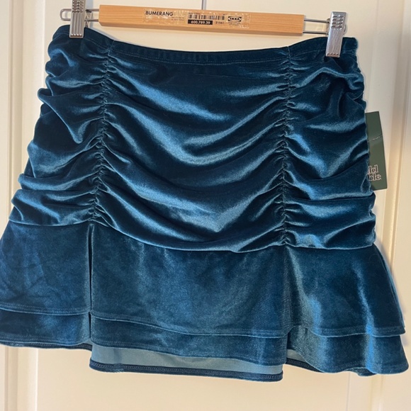 NWT, Wild Fable, Velvet Ruffled Mini Skirt - Picture 4 of 4